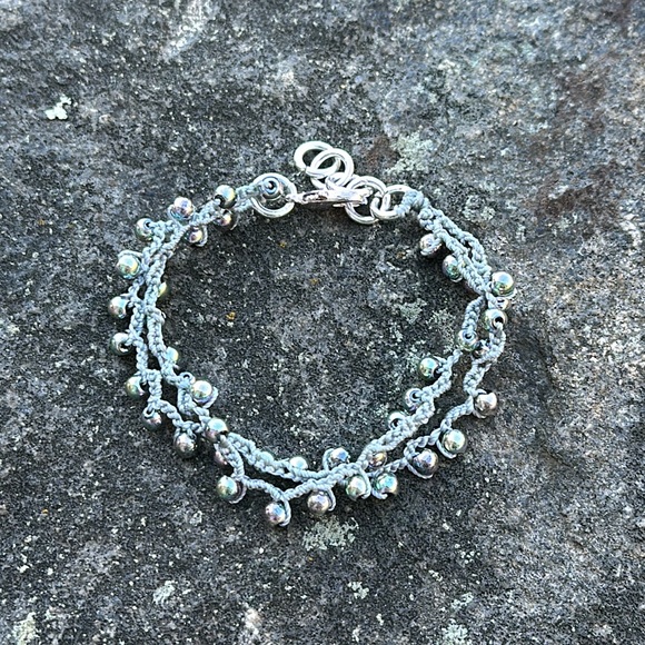 Dyed hematite bracelet - Picture 3 of 8